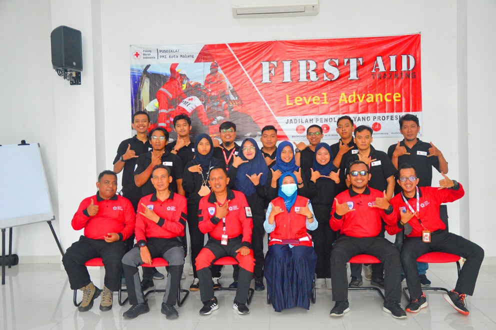 team diklat PMI PMR KSR relawan kuningan korps Red Cross Indonesia website